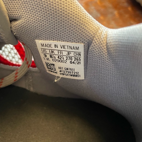 Adidas Son of Chi basketball shoes M 9 - Picture 3 of 8